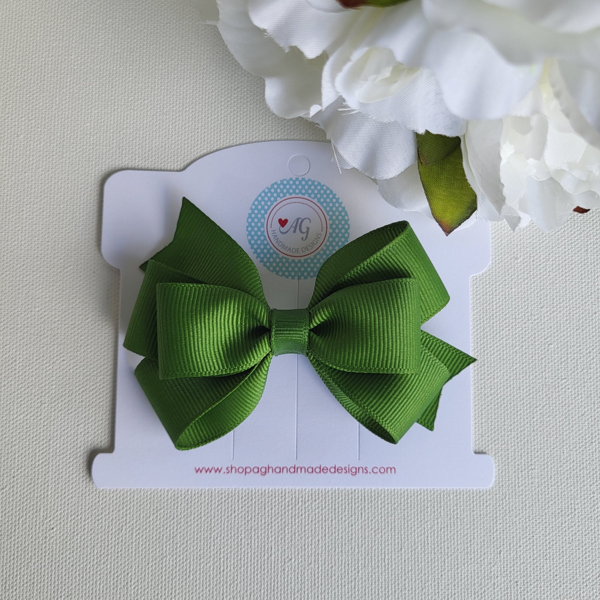 leaf green hair bow