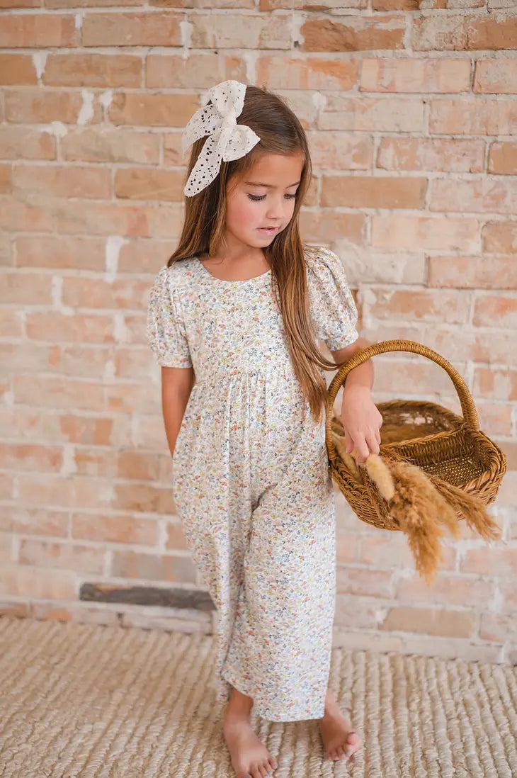 Ollie Jay Puff Leggy Romper in Dreamy Meadows